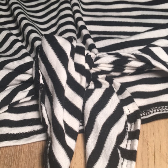 Crop top - Picture 3 of 4